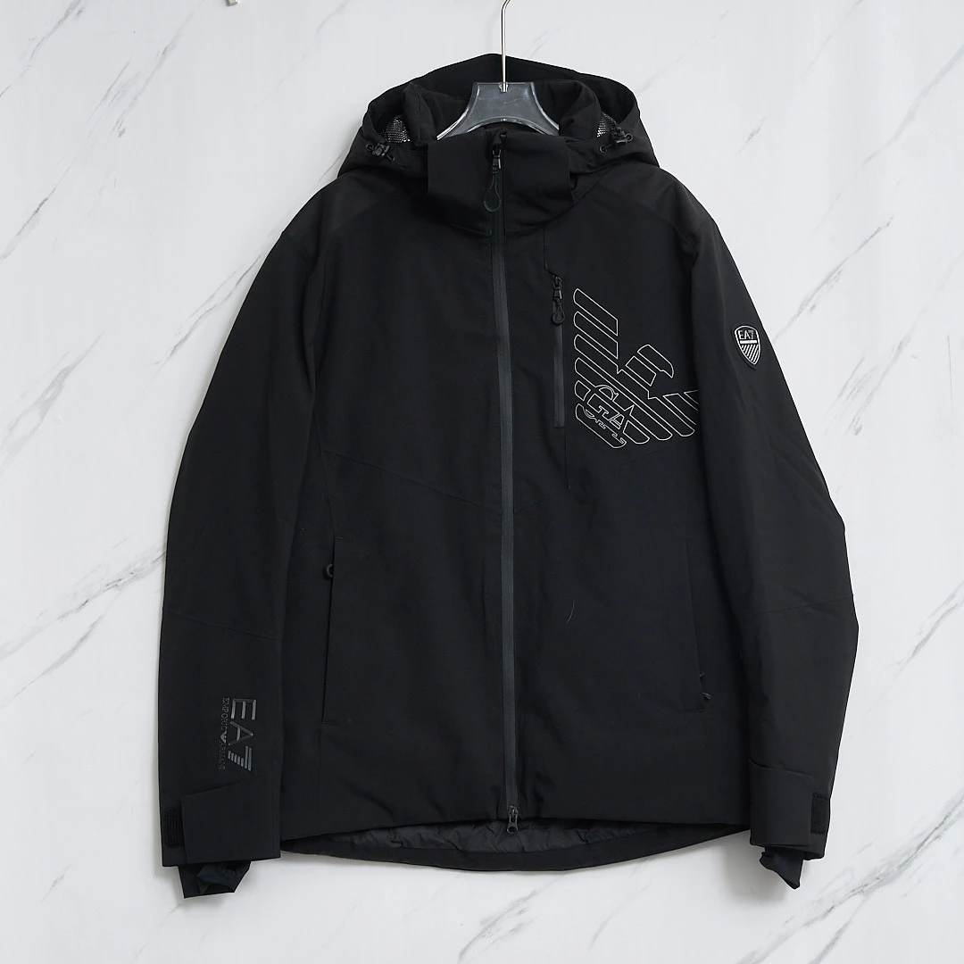 全新未使用 EA7 中性印花连帽夹棉滑雪服/AMBU00387