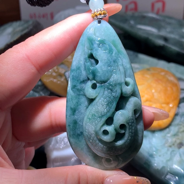 翡翠未镶嵌颈饰保真天然A货翡翠