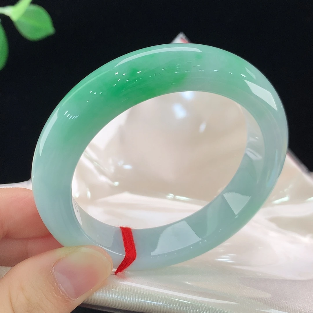 翡翠未镶嵌手镯0193