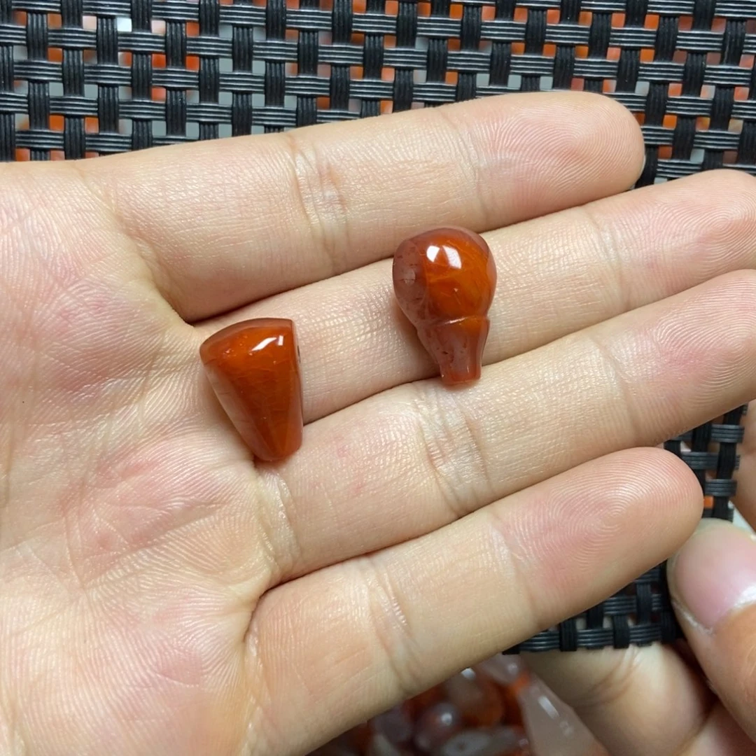 南红玛瑙手链未镶嵌?****弯