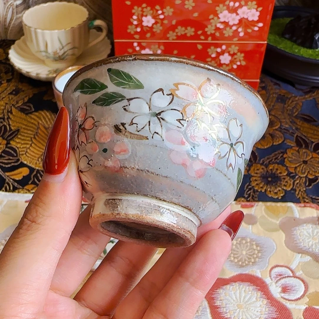 它家茶具瓷器真美！