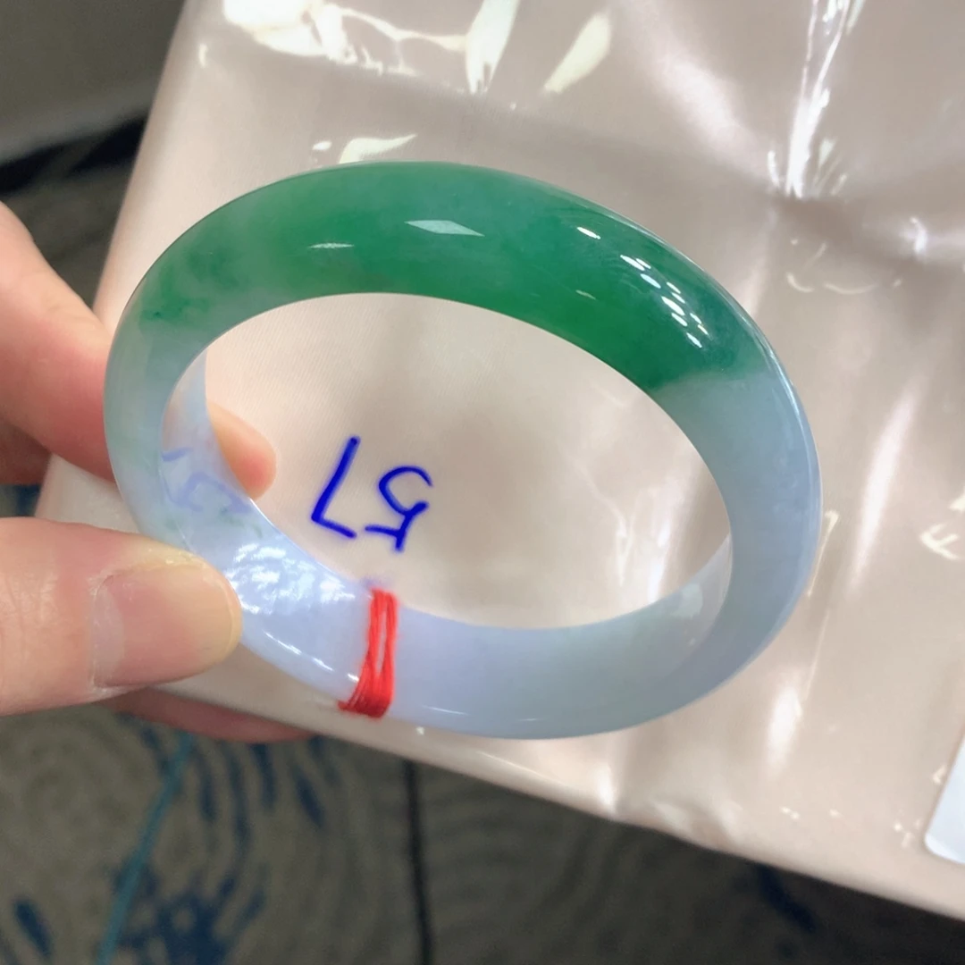 翡翠未镶嵌手镯翡翠