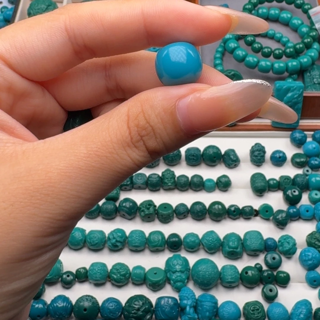 寒***陌玻璃颈饰卡7骷髅6个