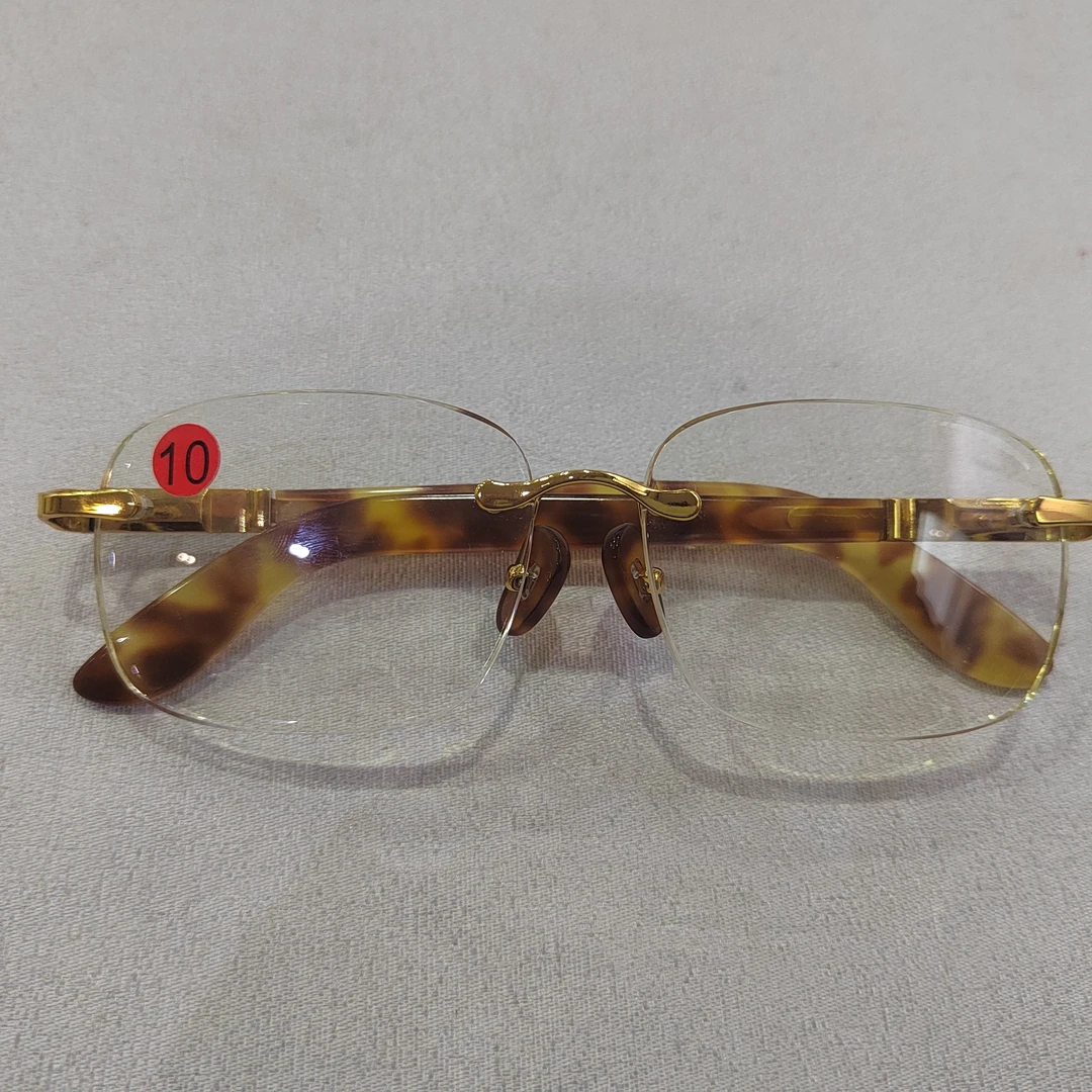 精品竹叶青商务款，尺寸上下4.8cm，左右尺寸6.0mm，镜片厚度4.0mm