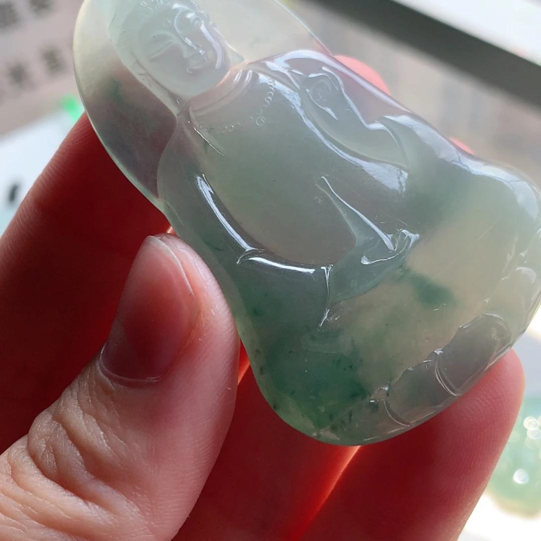 秋***颈饰未镶嵌翡翠翡翠