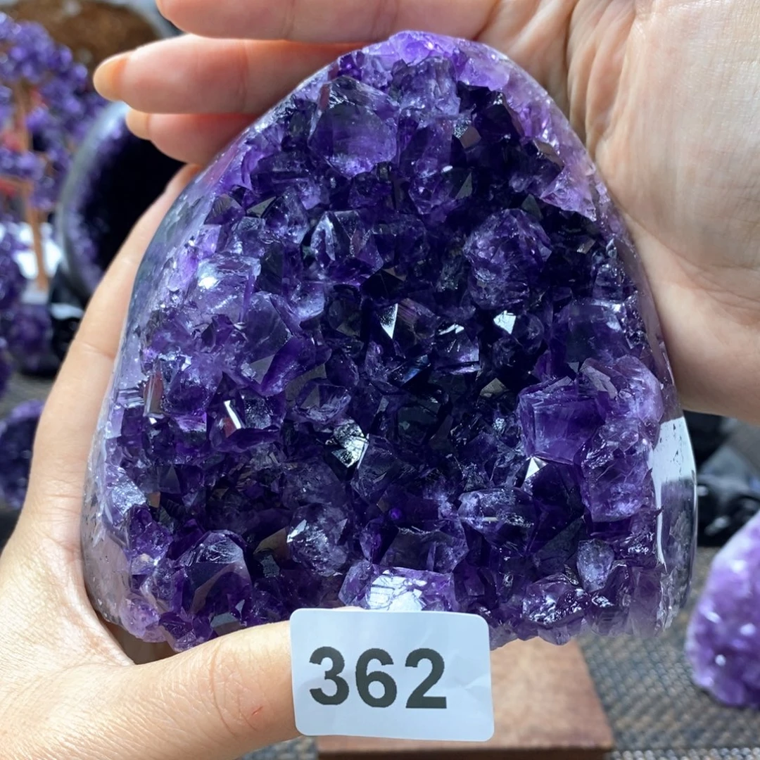 紫晶未镶嵌大型摆件（非配饰）