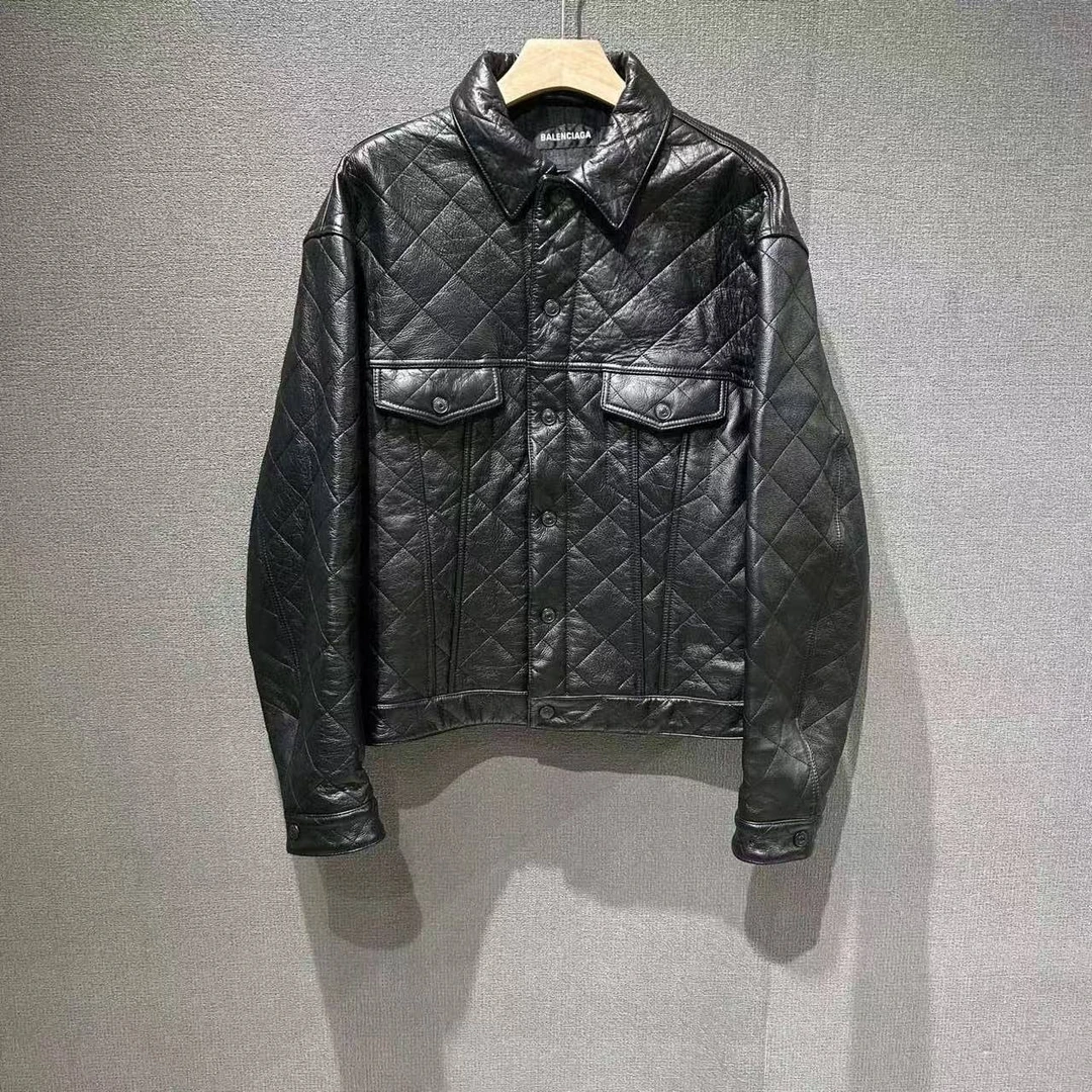 未使用 Balenciaga/巴黎世家 （pm）黑色菱形压纹牛皮皮衣44码/0630