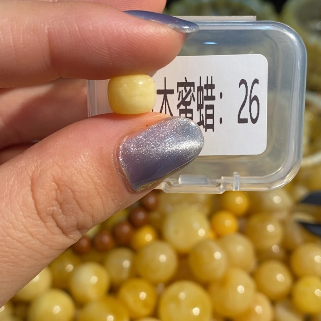 琥珀未镶嵌珠宝奇石26