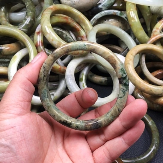 未镶嵌蛇纹石玉手镯啊****