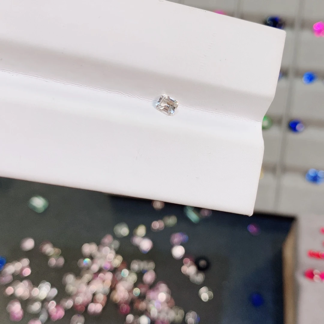 蓝宝石裸石未镶嵌0.25ct 无烧蓝宝石
