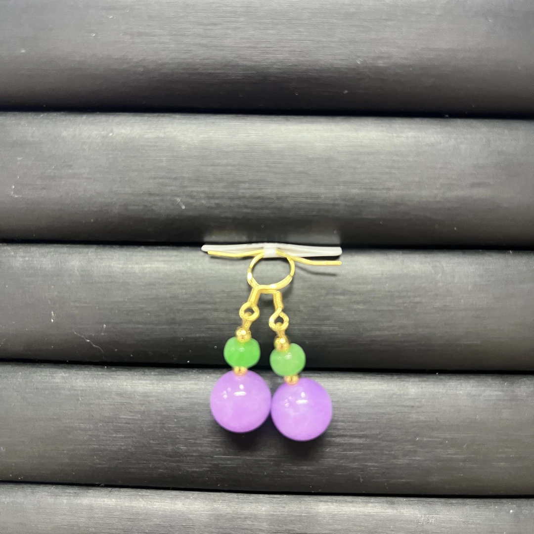 紫翠色圆珠玉石耳饰