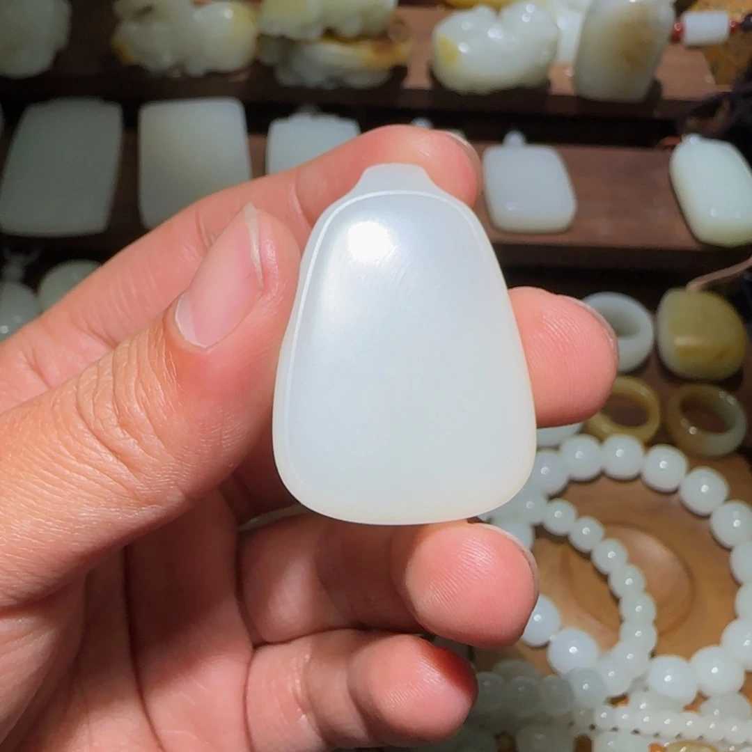 百***祥和田玉未镶嵌手链