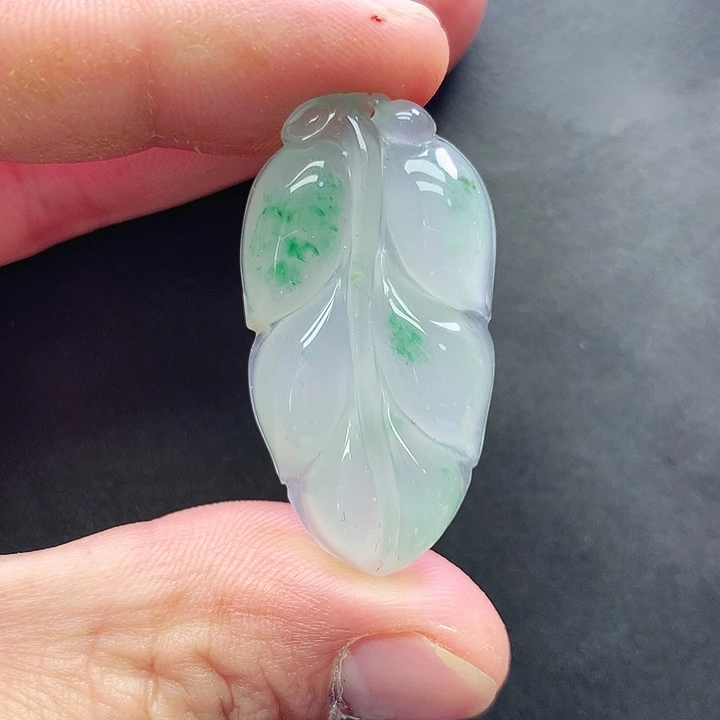 石英质玉未镶嵌颈饰