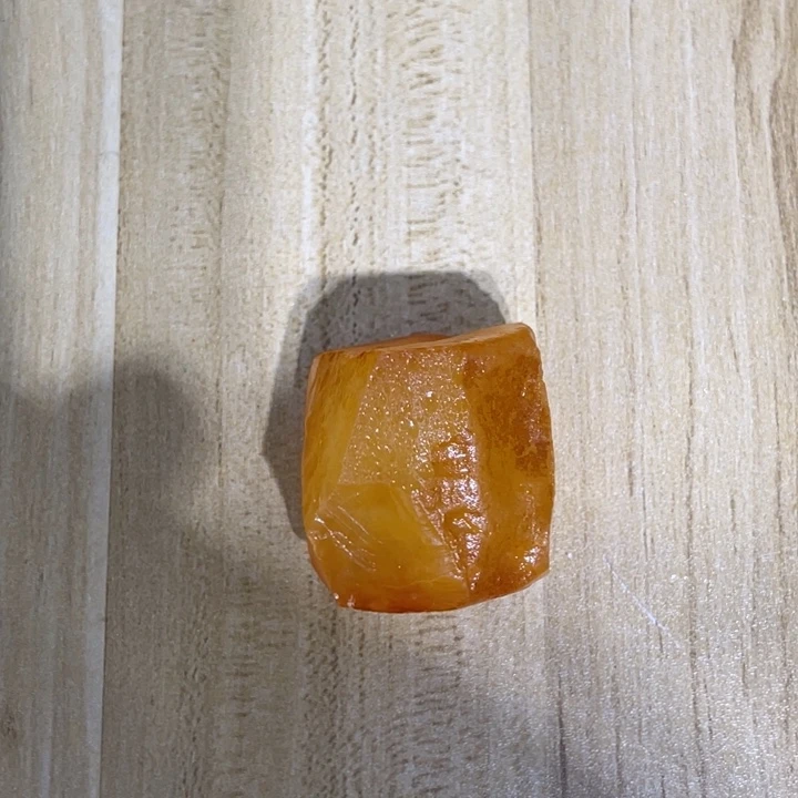 定制蜜蜡未镶嵌裸石