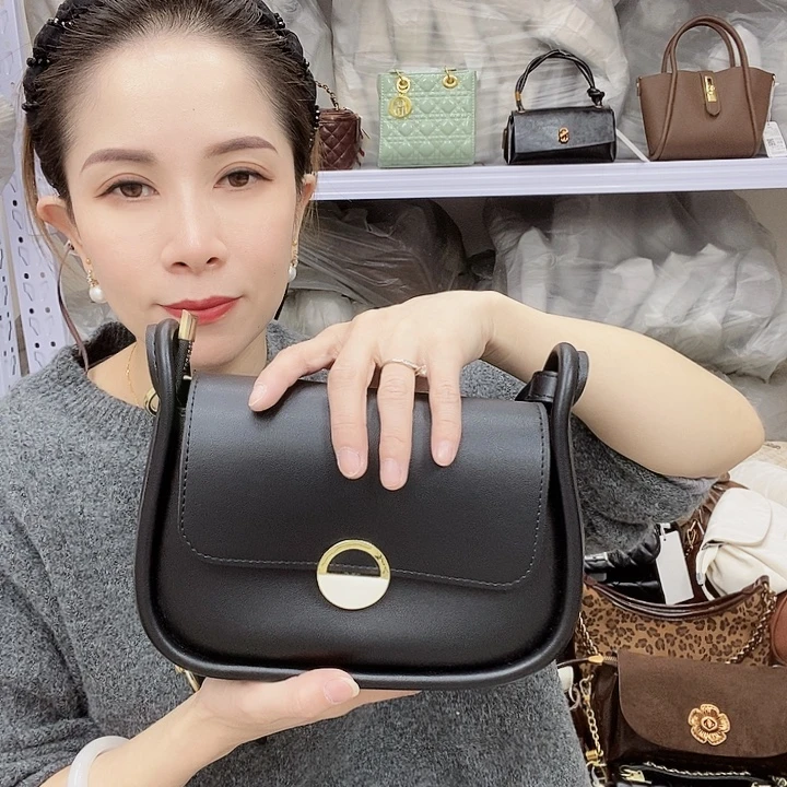 蚕丝小牛剖层皮革PU