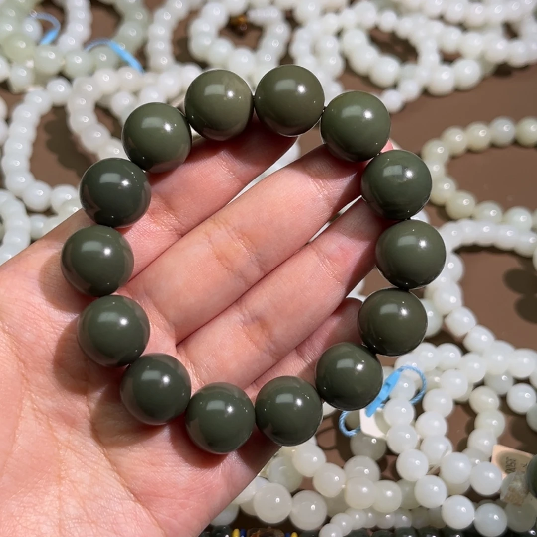 和田玉未镶嵌手串沙枣青圆珠