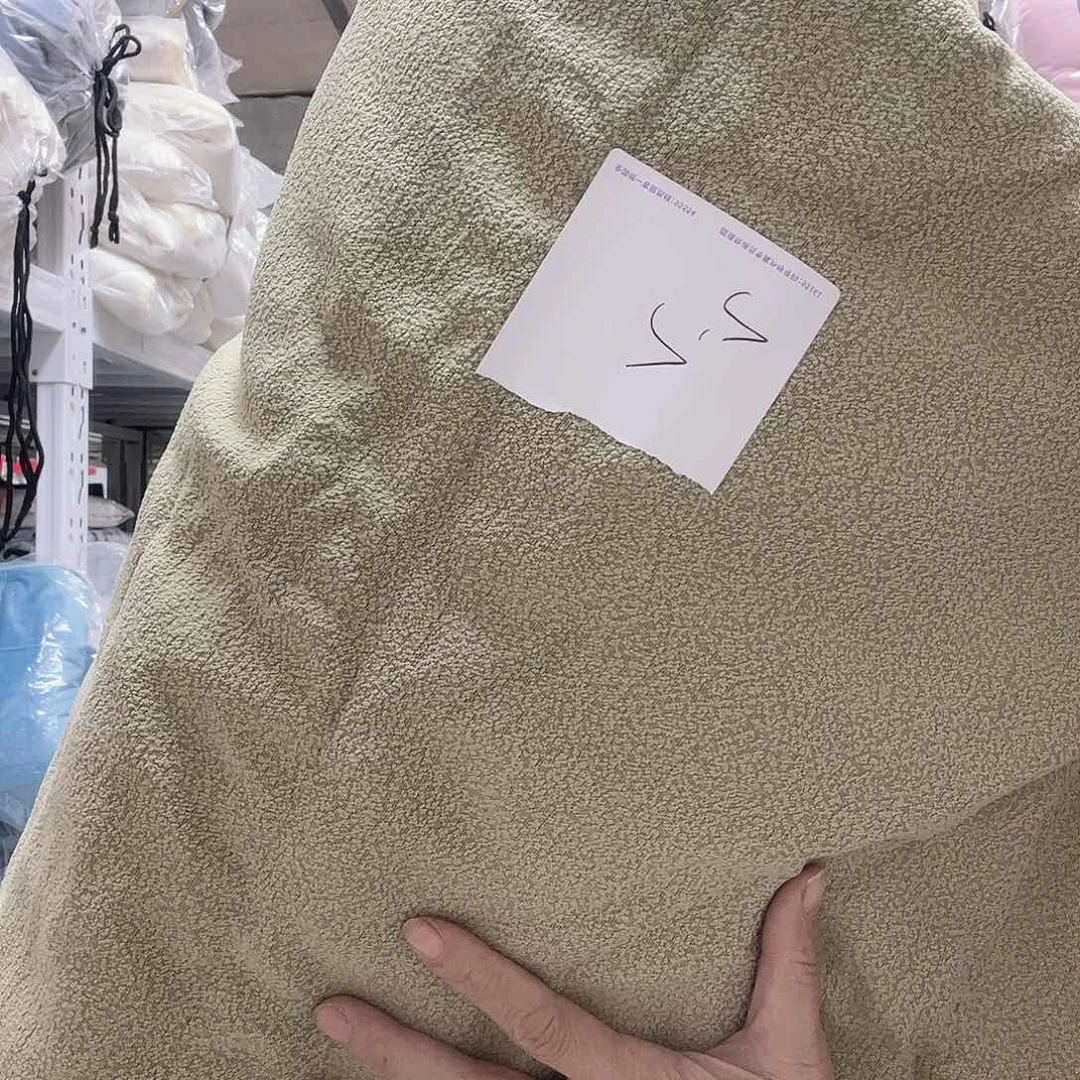 蕾丝快乐就很开心呀笑