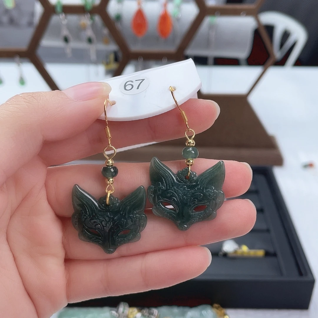 翡翠未镶嵌耳饰一物一图，以实物为准