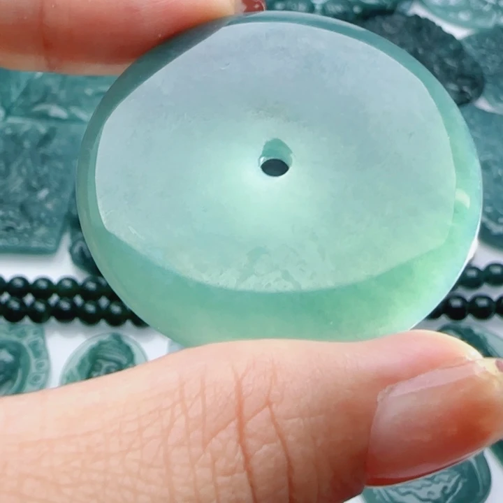 翡翠未镶嵌颈饰多样性发货天然A货翡翠