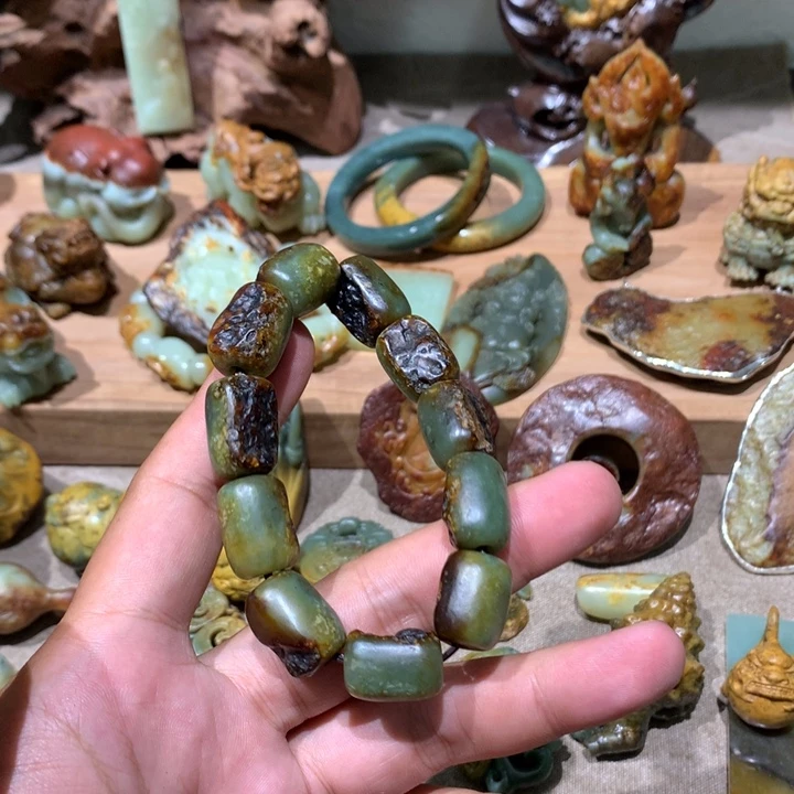 未镶嵌岫岩河磨玉（透闪石质玉）挂件棒*冰