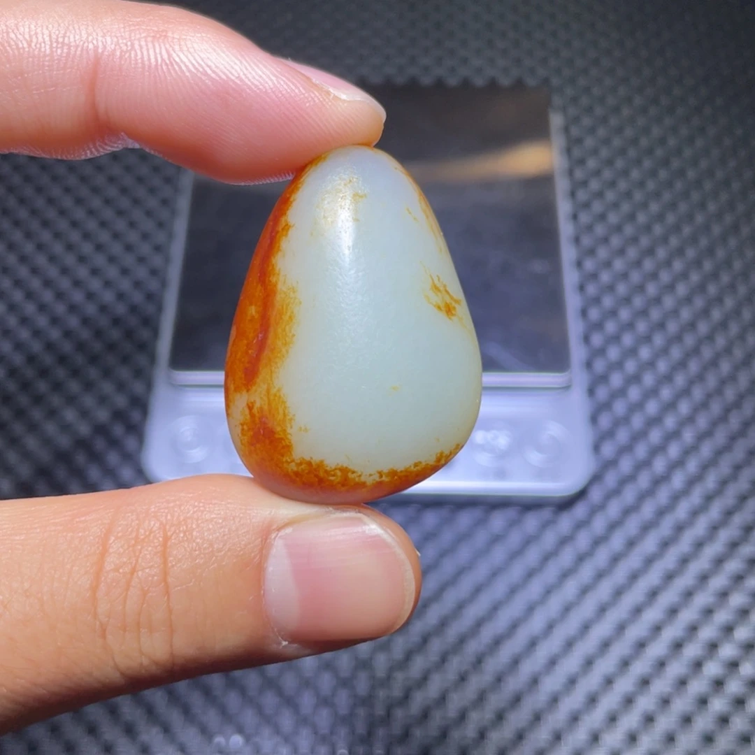 闺***元和田玉未镶嵌颈饰