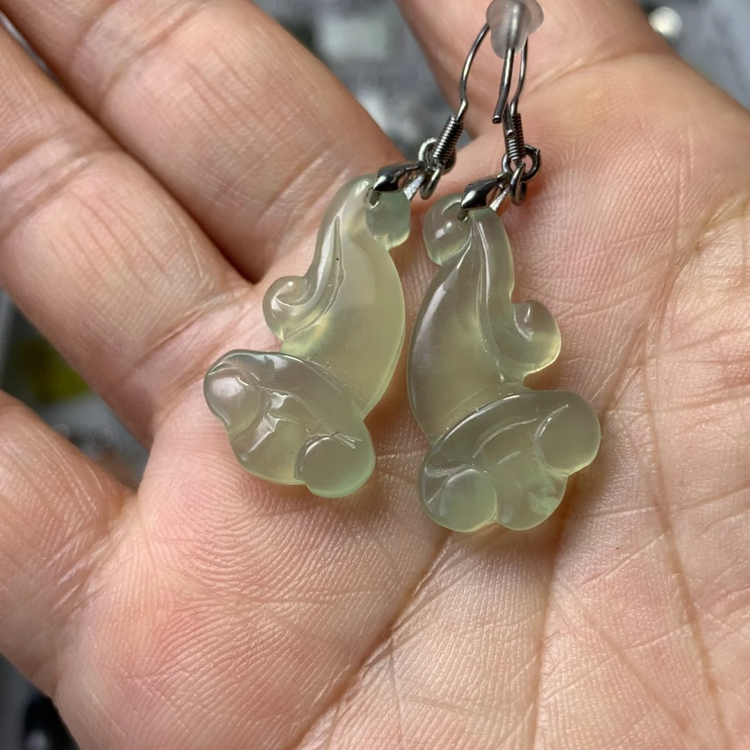 蛇纹石玉耳环未镶嵌沐*