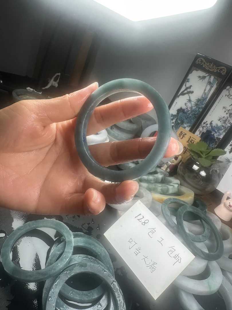 天然翡翠手镯A货定制