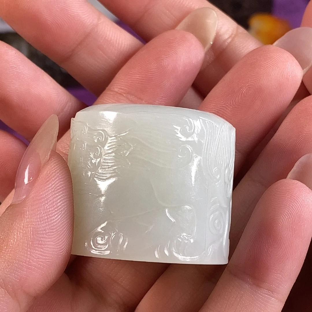 江***火未镶嵌和田玉挂件