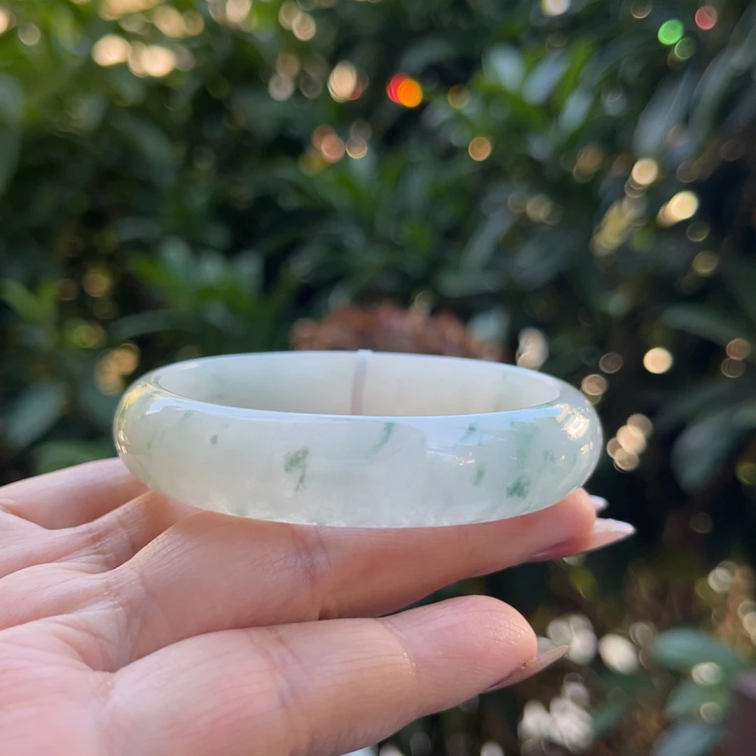 翡翠未镶嵌手镯55.5贵妃