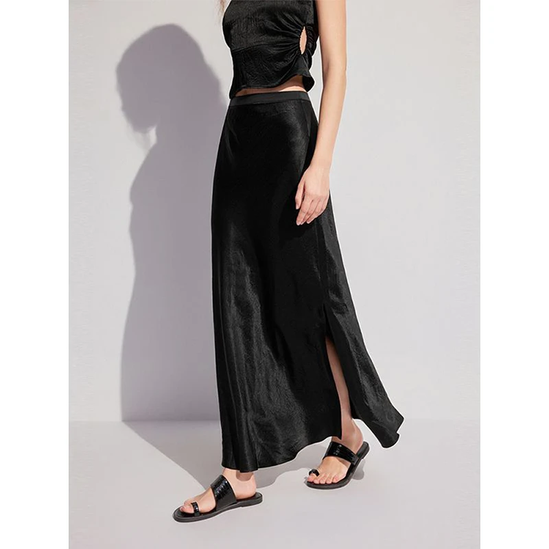 2025春夏新款黑色高腰开叉半身裙垂感缎面简约气质显瘦百搭长裙子