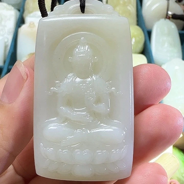 颈饰未镶嵌和田玉