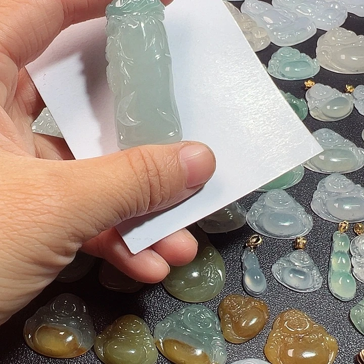 翡翠未镶嵌颈饰节节高升