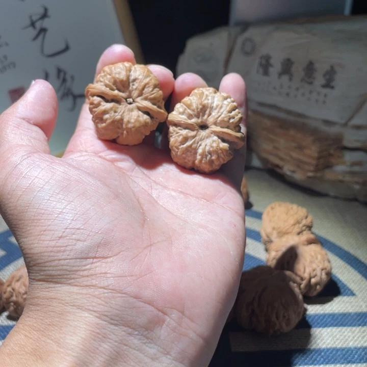 核桃把件好*来蛤蟆头36全品