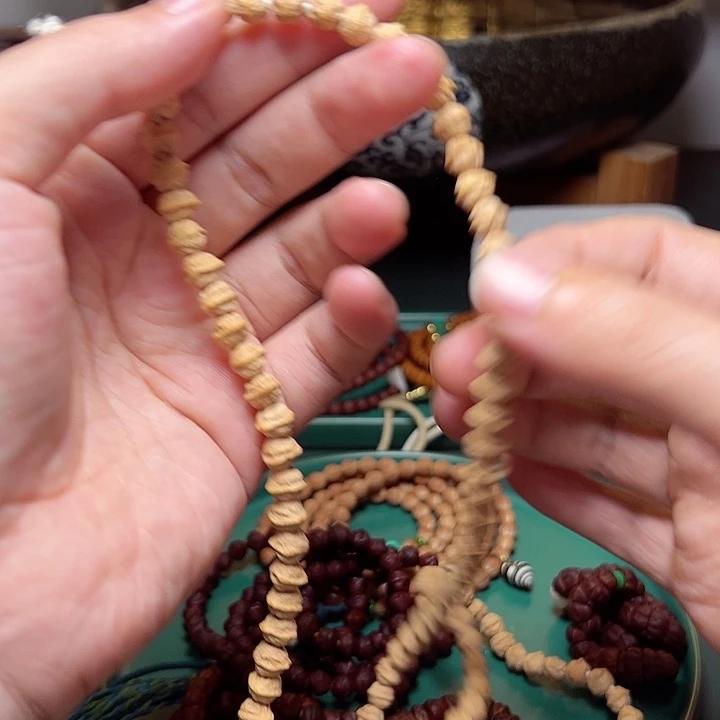 柏香籽/百香籽吊坠328.8