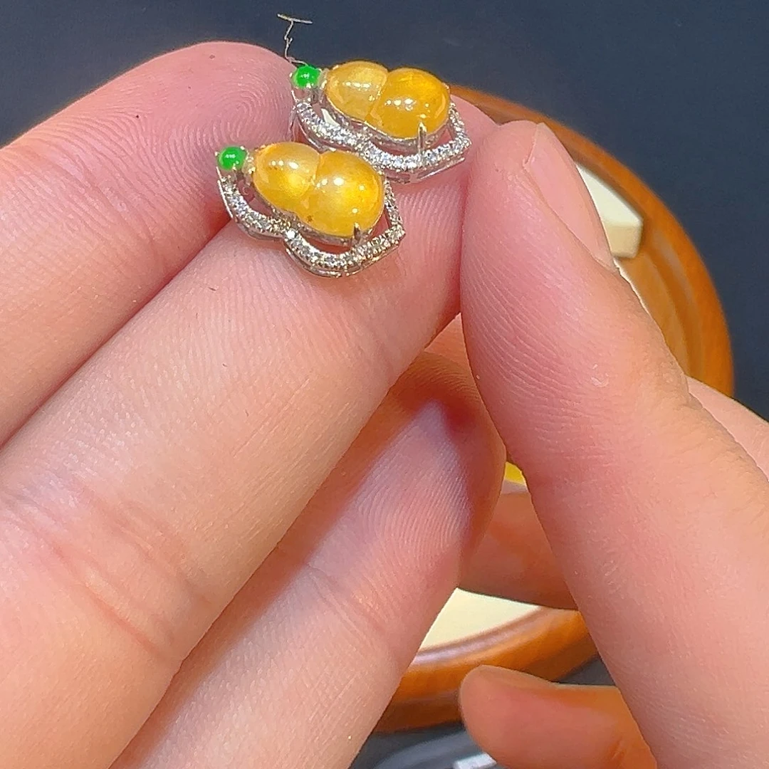 翡翠颈饰18K金镶嵌天然a货翡翠挂件