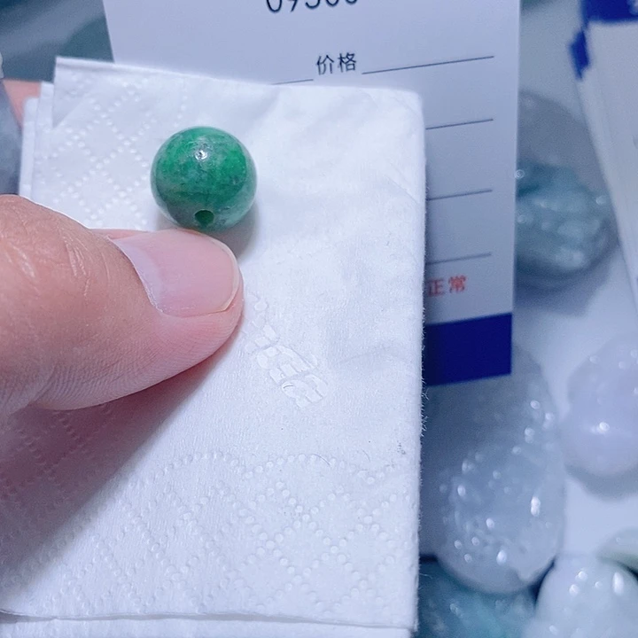 翡翠未镶嵌颈饰天光墟翡翠市场现金代购