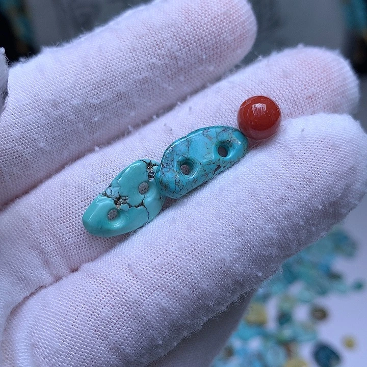 南红玛瑙未镶嵌珠宝奇石