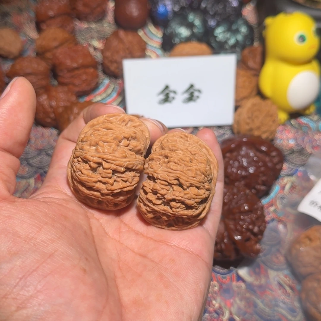 文玩核桃把件2080密纹，尺寸44