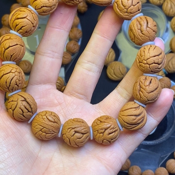 桃核吊坠秦岭龙纹桃核18尺寸