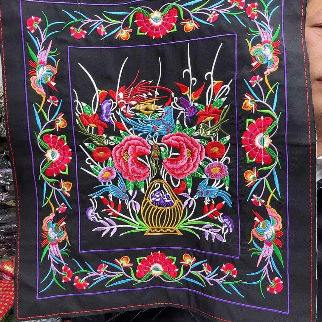 民族风情电脑绣花片38*34Cm