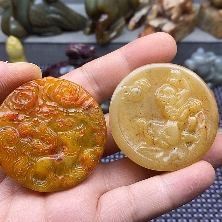 蛇纹石玉未镶嵌颈饰
