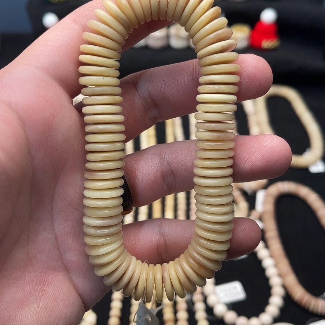 白玉菩提吊坠精品鸵鸟药片