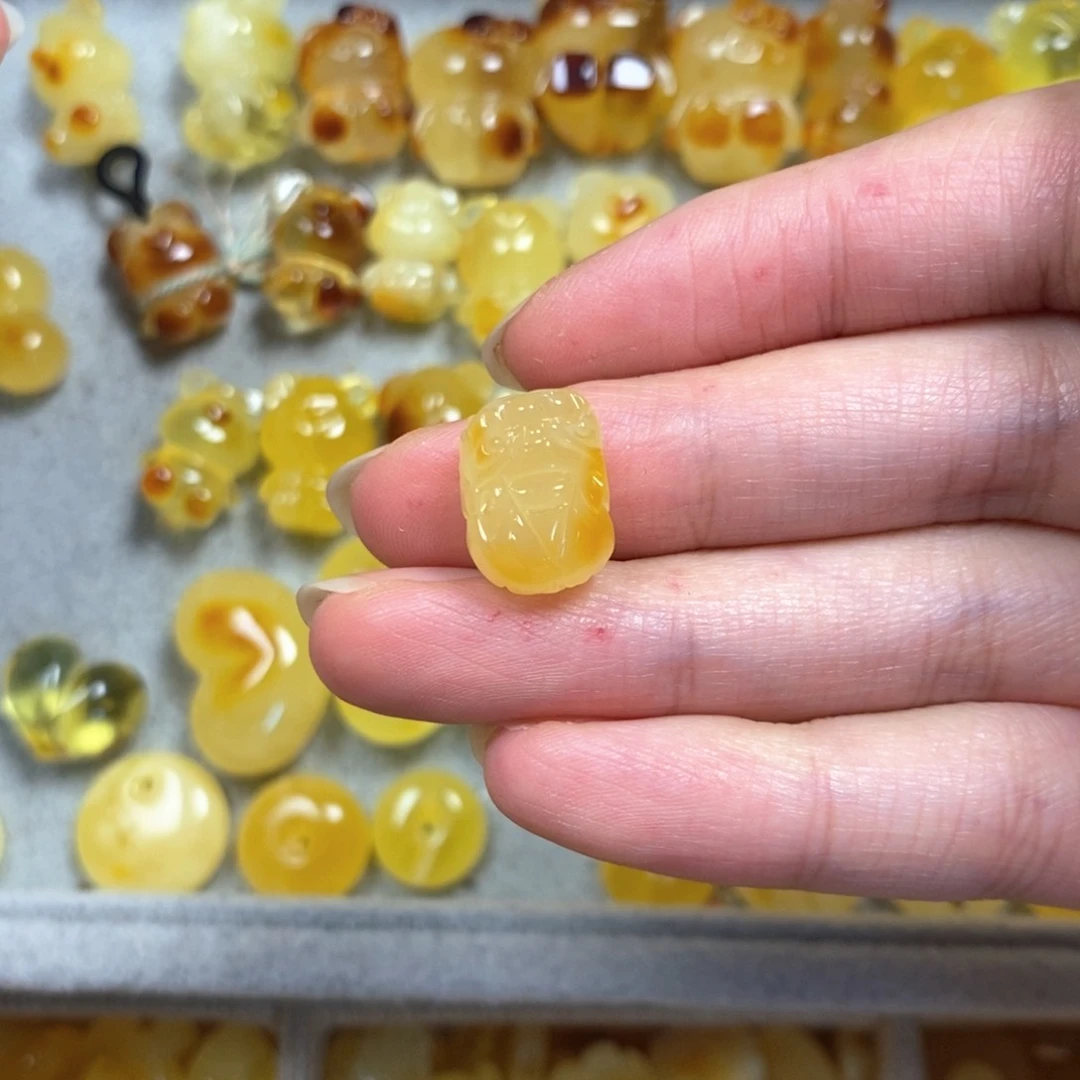 未镶嵌琥珀珠宝奇石柠***包貔貅