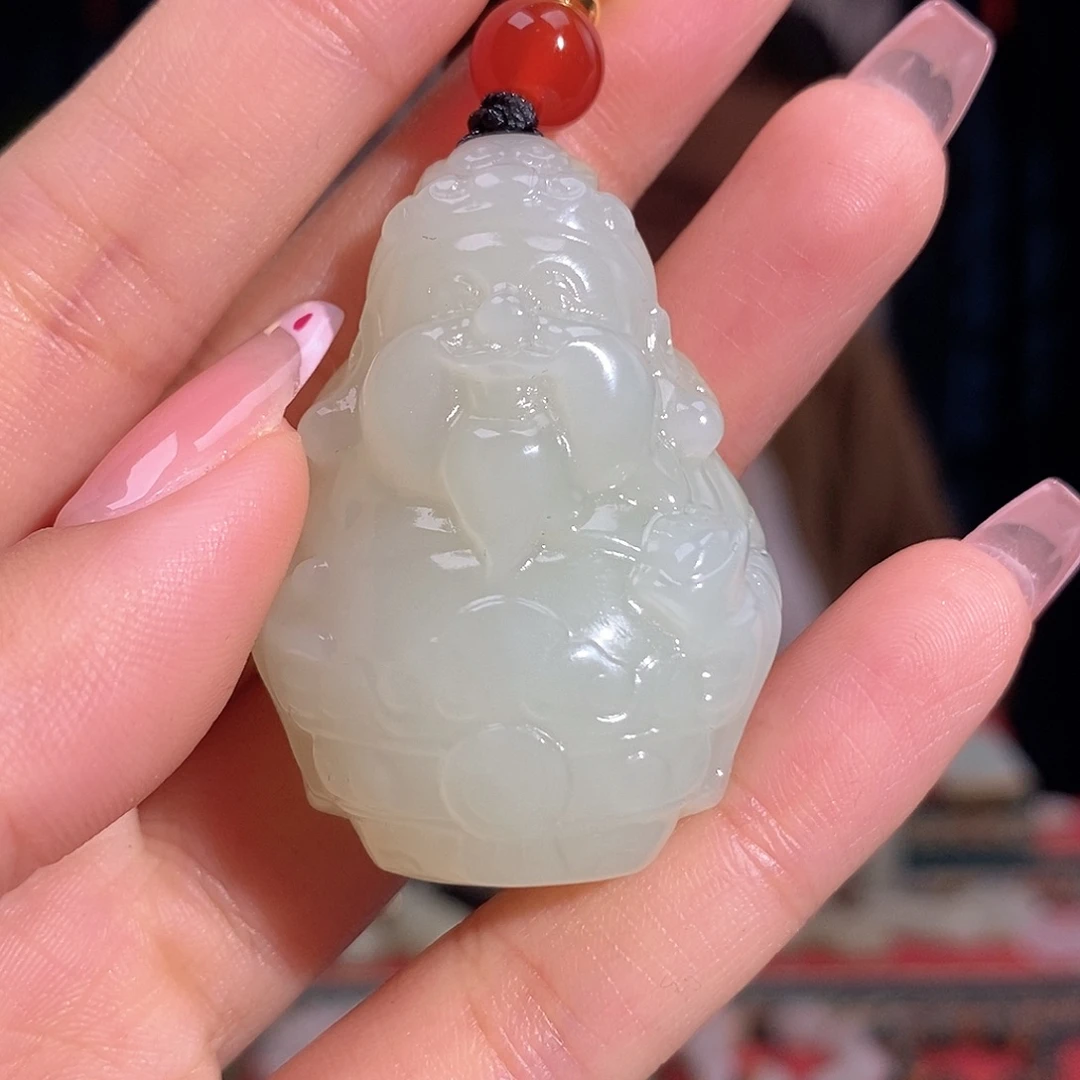 颈饰未镶嵌和田玉