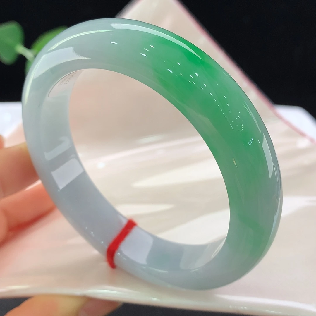 翡翠未镶嵌手镯0162