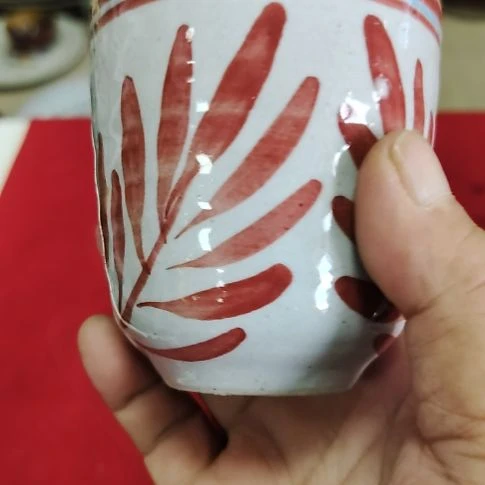 瓷片瓷片，各种摆件，沙锅！