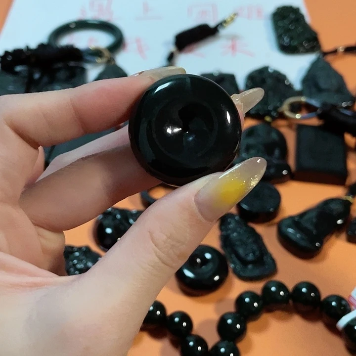 翡翠颈饰未镶嵌用****0