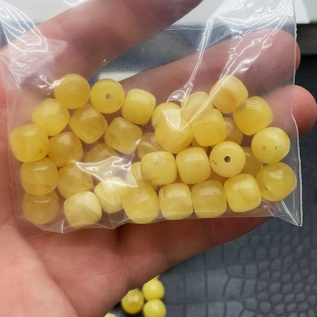 未镶嵌琥珀珠宝奇石10毫米老型微瑕1颗