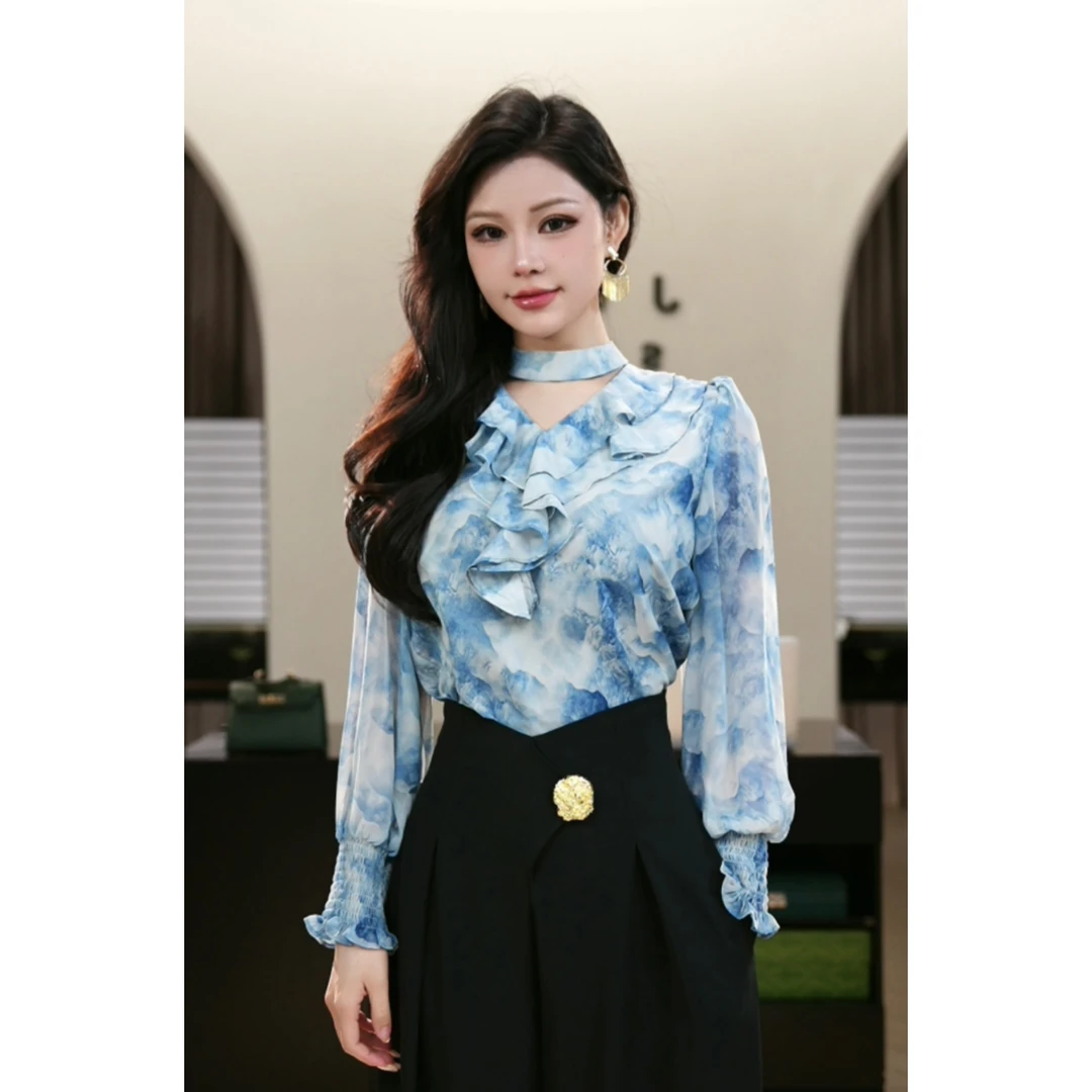 现货2025春季新款【Q24-C230】气质法式小众晕染蓝色洋气百搭上衣女