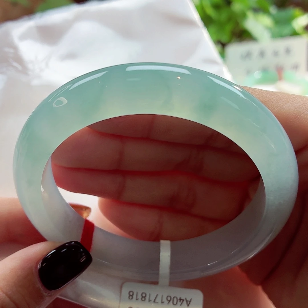 翡翠未镶嵌手镯果冻底天空蓝68-27